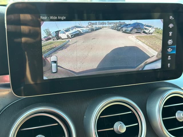 Used 2021 Mercedes-Benz GLC 300 4MATIC w/ Driver Assistance Package image 31