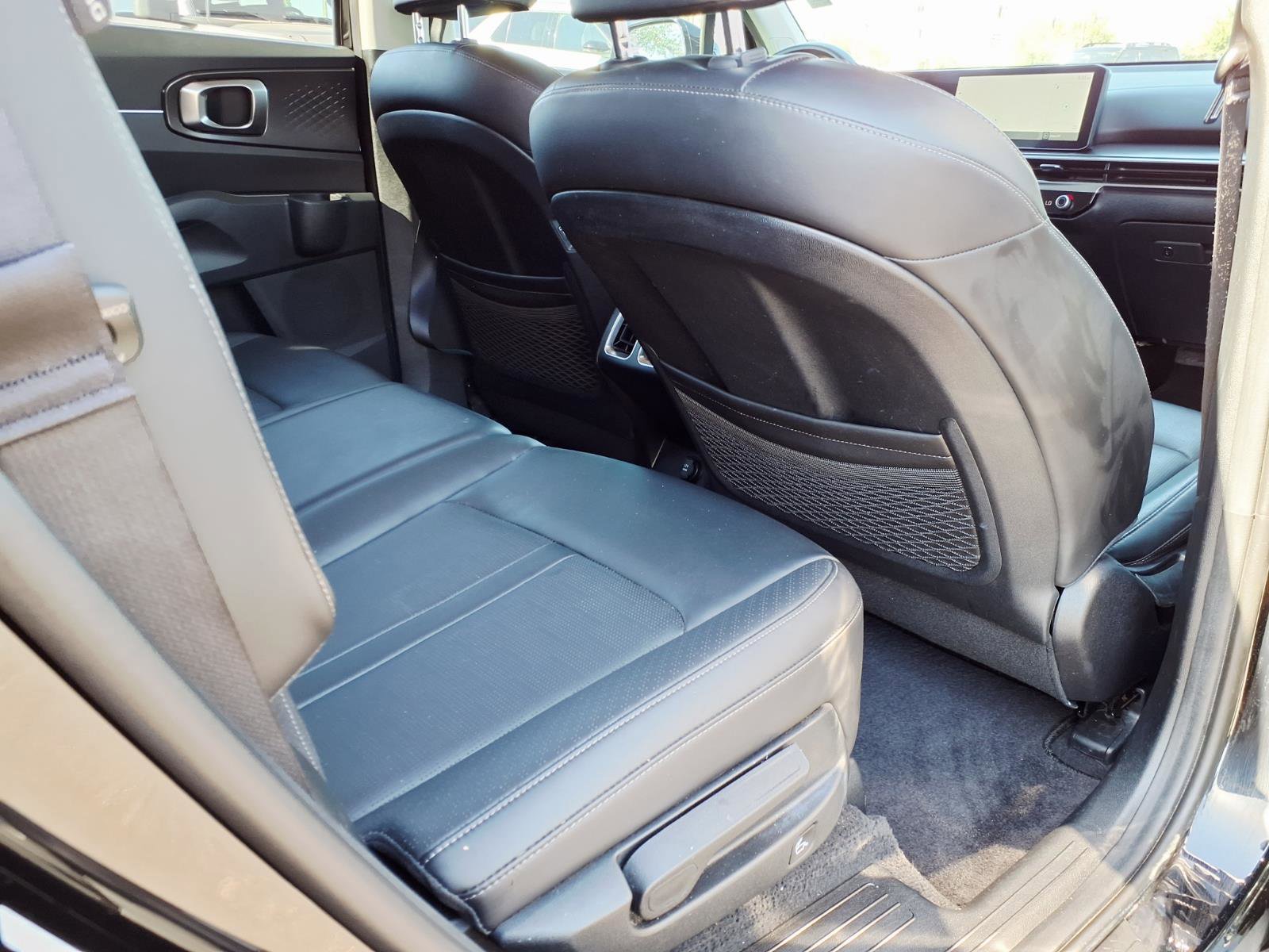 Used 2024 Kia Sorento S FWD image 13