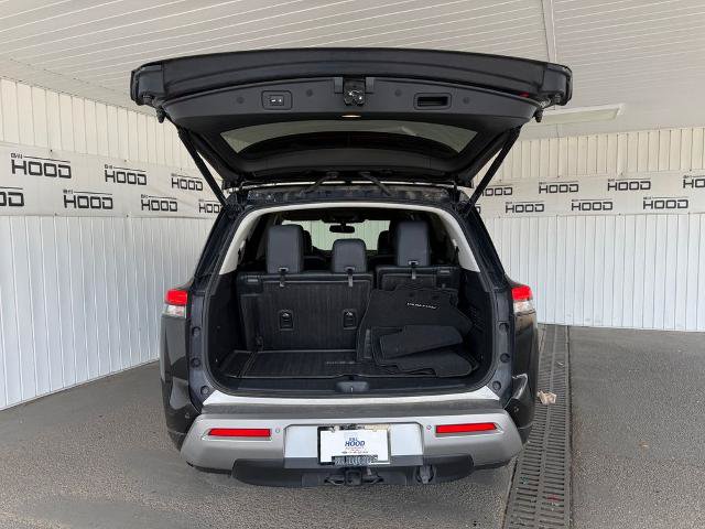 Used 2022 Nissan Pathfinder Platinum w/ Cargo Package FWD image 29