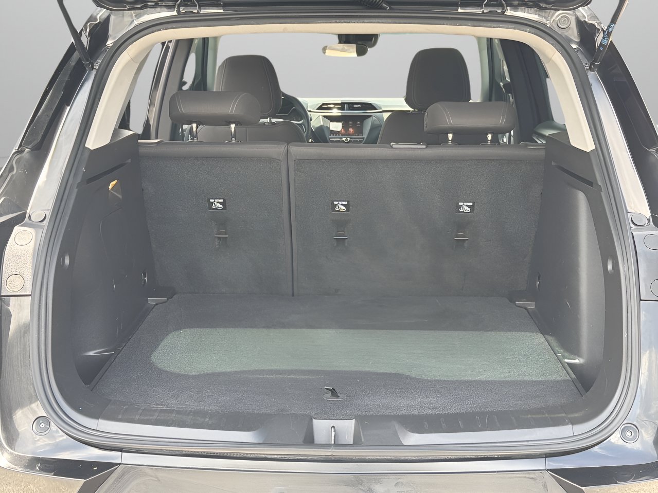 Used 2023 Chevrolet TrailBlazer LS FWD image 8