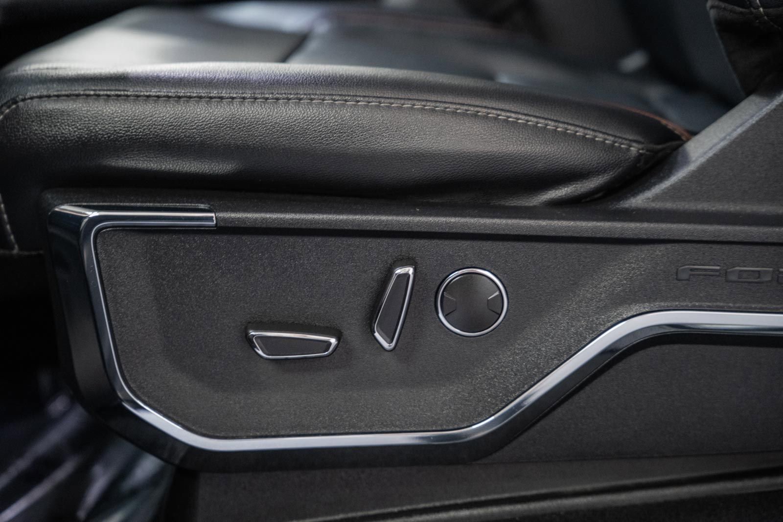 Certified 2023 Ford F150 Lariat w/ Equipment Group 502A High image 49