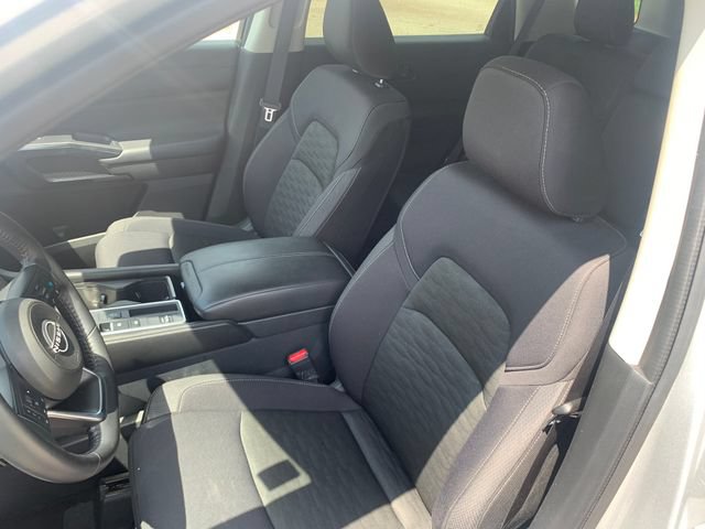 Used 2025 Nissan Pathfinder SV FWD image 10