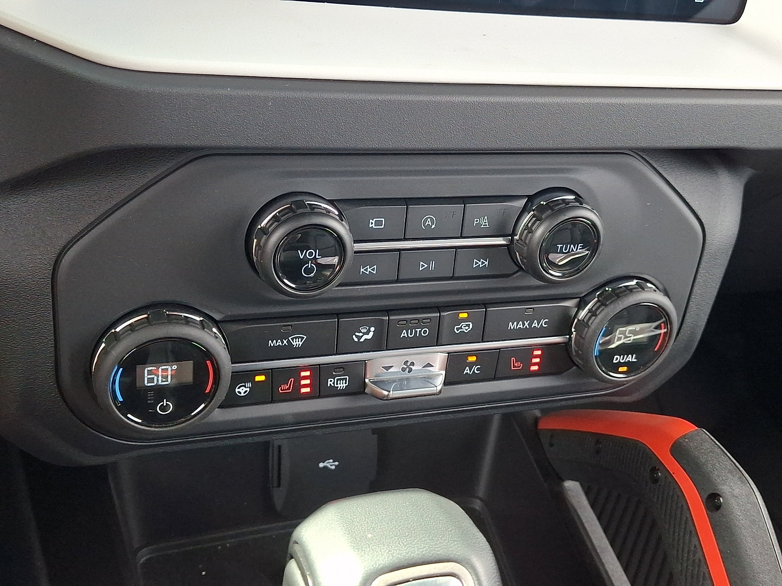 Certified 2025 Ford Bronco Stroppe Edition AWD/4WD image 20
