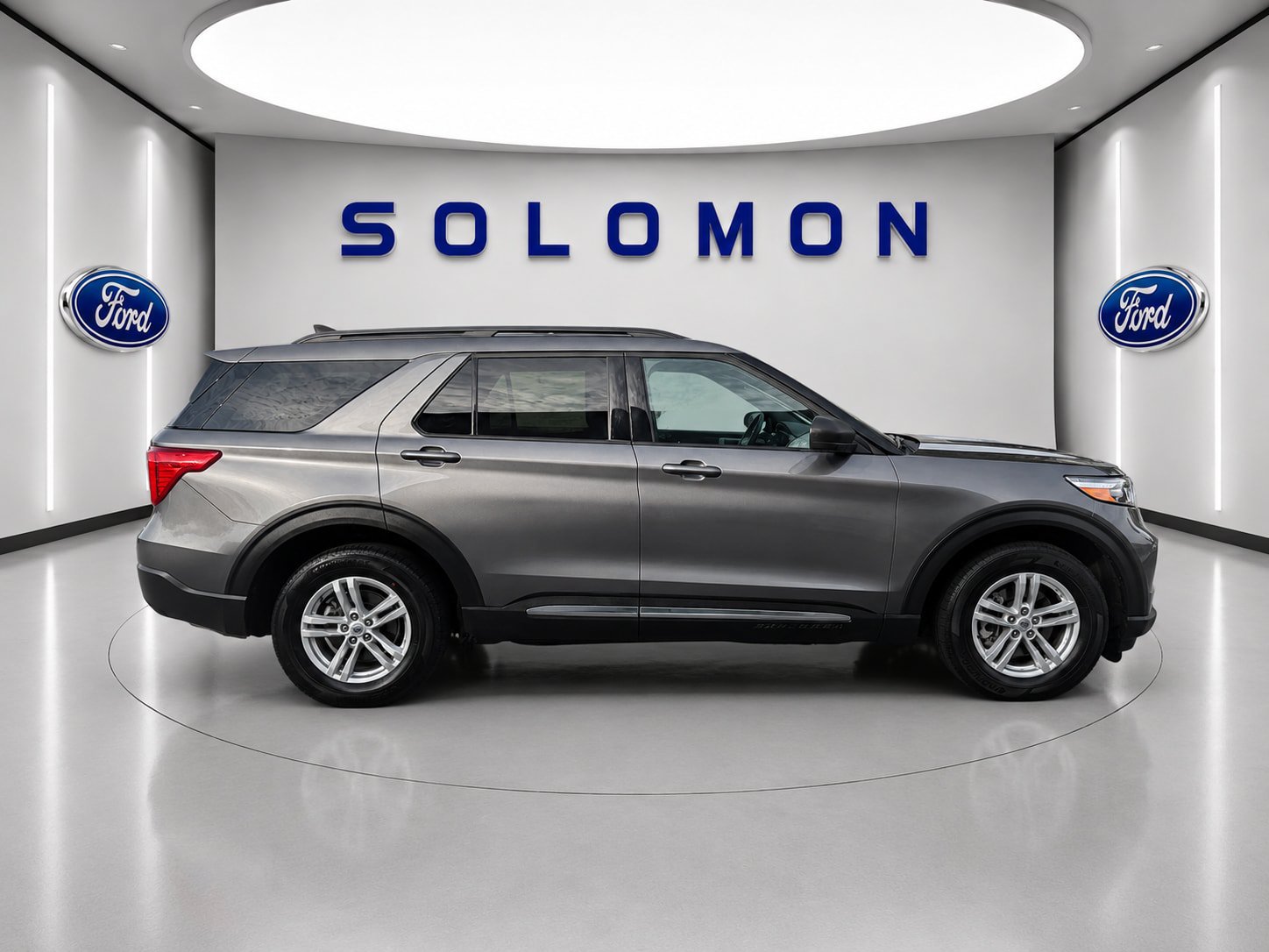 Certified 2024 Ford Explorer XLT w/ Equipment Group 202A AWD/4WD image 4