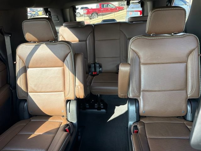 Used 2023 Chevrolet Tahoe High Country AWD/4WD image 18