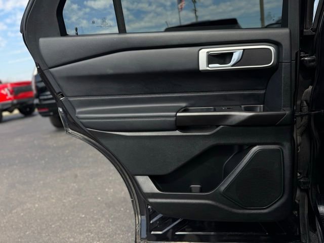 Certified 2020 Ford Explorer XLT w/ Equipment Group 202A image 16