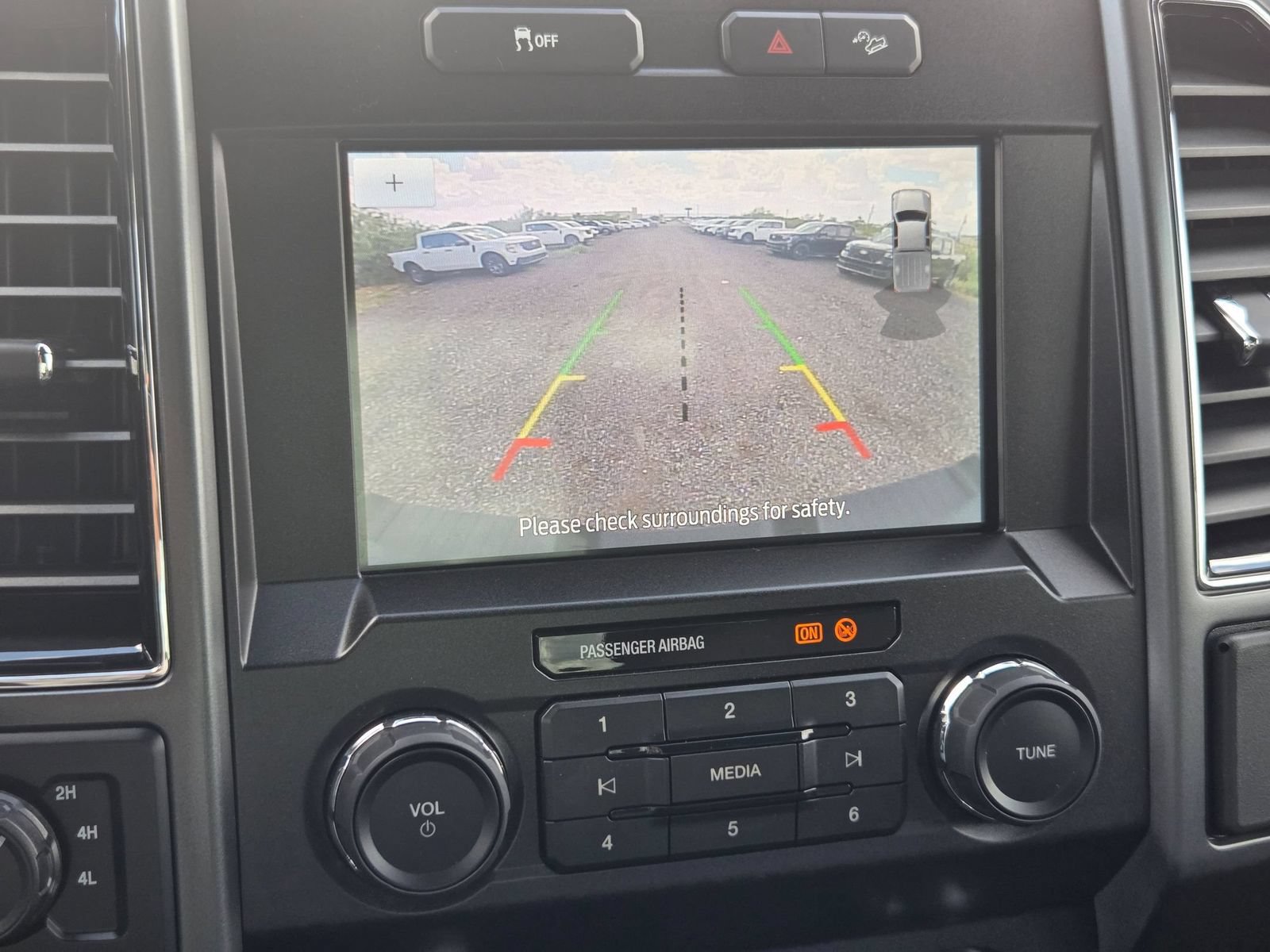 Certified 2022 Ford F250 XLT w/ XLT Value Package AWD/4WD image 19