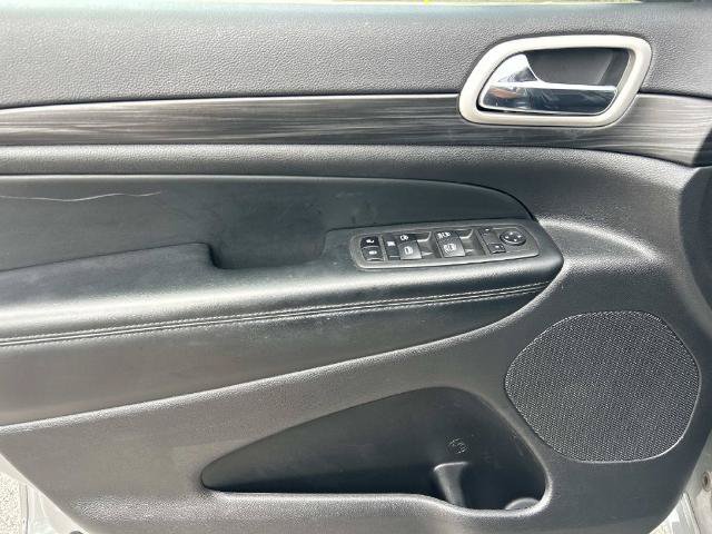 Used 2021 Jeep Grand Cherokee Laredo X AWD/4WD image 25