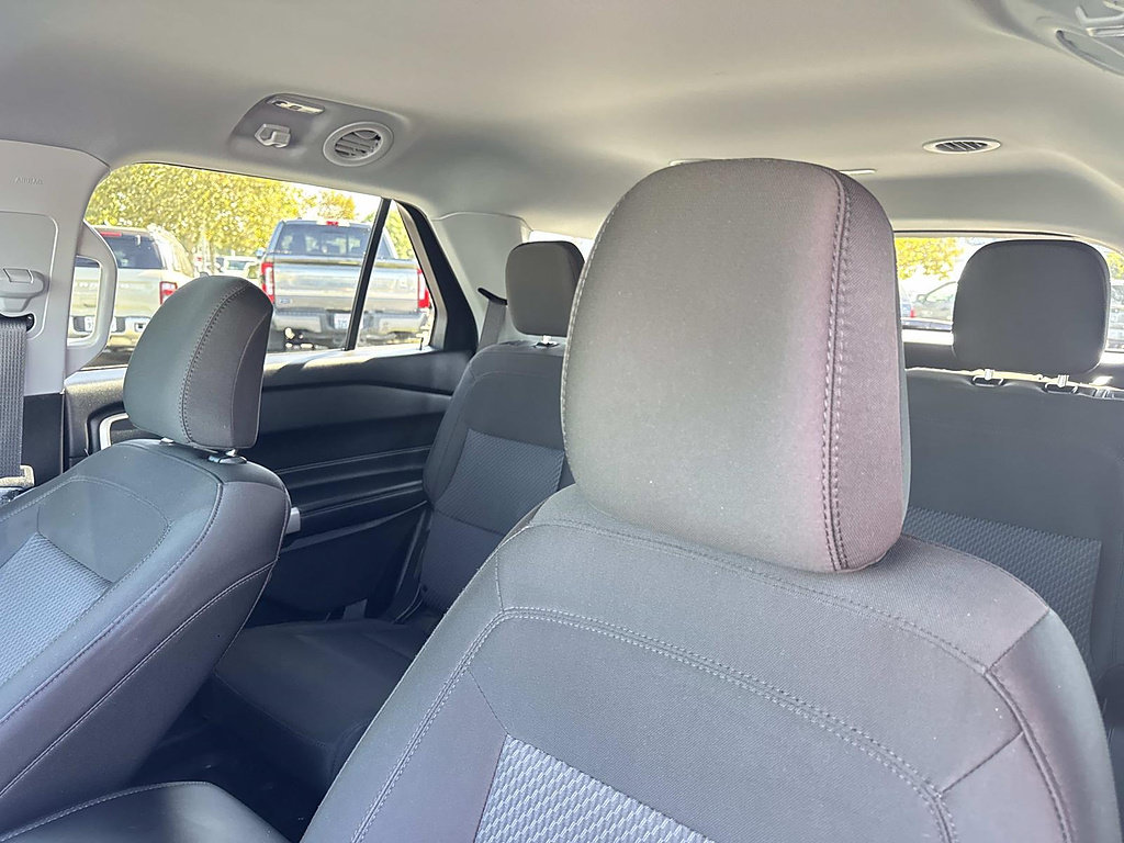 Certified 2023 Ford Explorer XLT RWD image 22