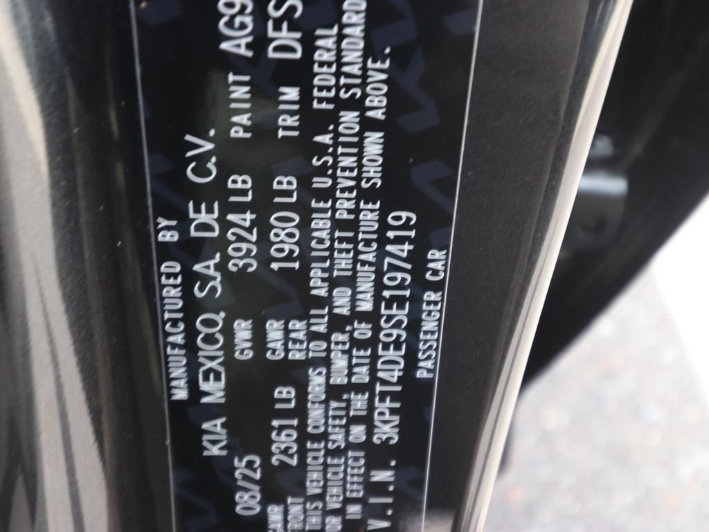 Used 2025 Kia K4 FWD image 23