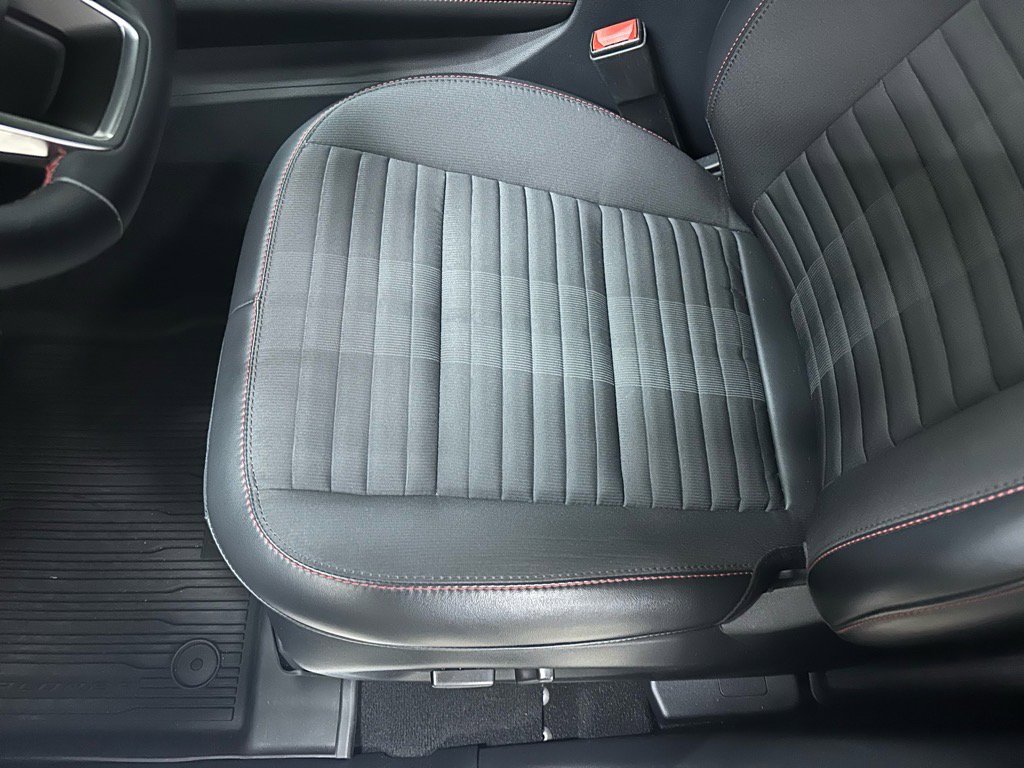 Certified 2025 Ford Explorer ST-Line w/ Premium Package image 25