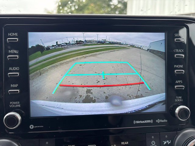 Used 2022 Toyota Highlander XLE AWD/4WD image 27