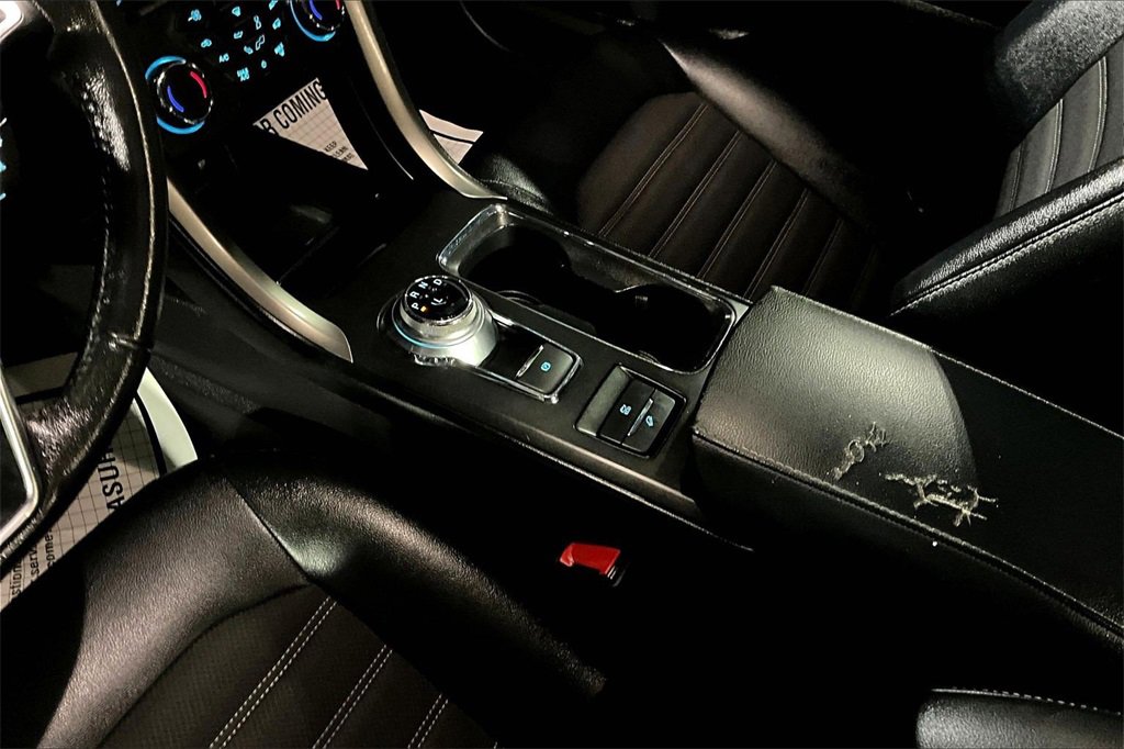 Certified 2017 Ford Fusion SE w/ Equipment Group 601A image 16