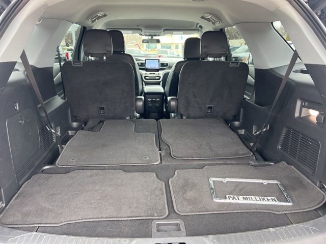 Certified 2022 Ford Explorer XLT w/ Equipment Group 202A image 23