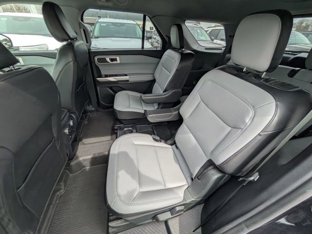 Certified 2021 Ford Explorer XLT w/ Equipment Group 202A AWD/4WD image 16