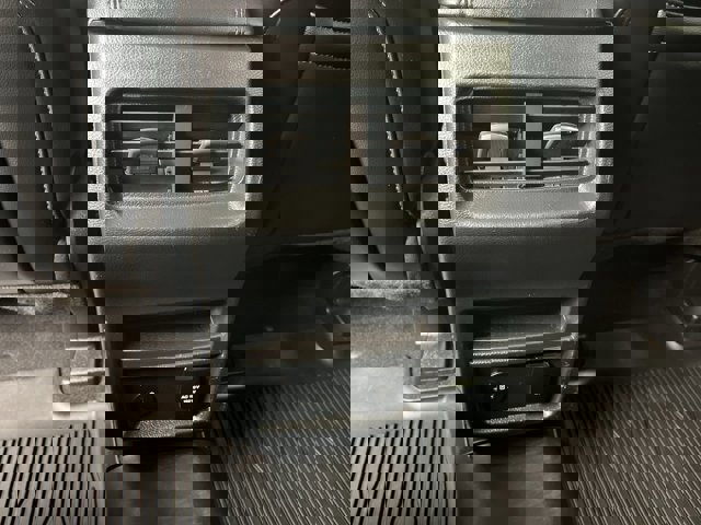 Certified 2024 Ford Edge SEL w/ Convenience Package image 18