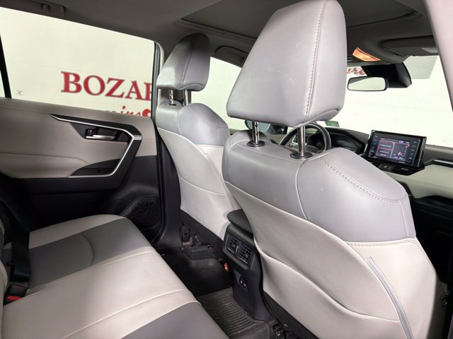 Used 2021 Toyota RAV4 XLE Premium FWD image 33