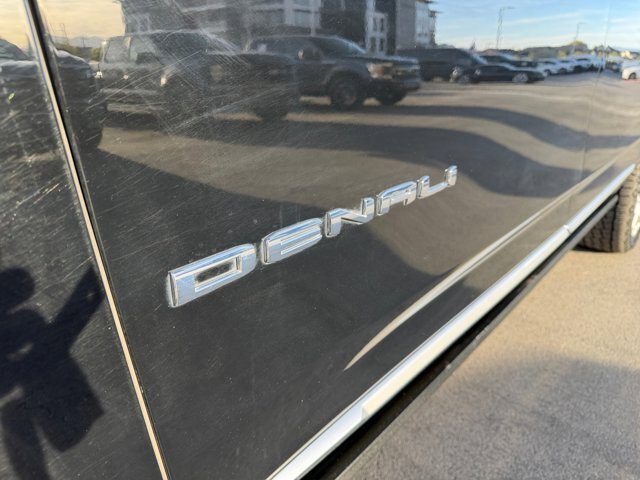 Used 2021 GMC Yukon XL Denali w/ Denali Ultimate Package AWD/4WD image 25