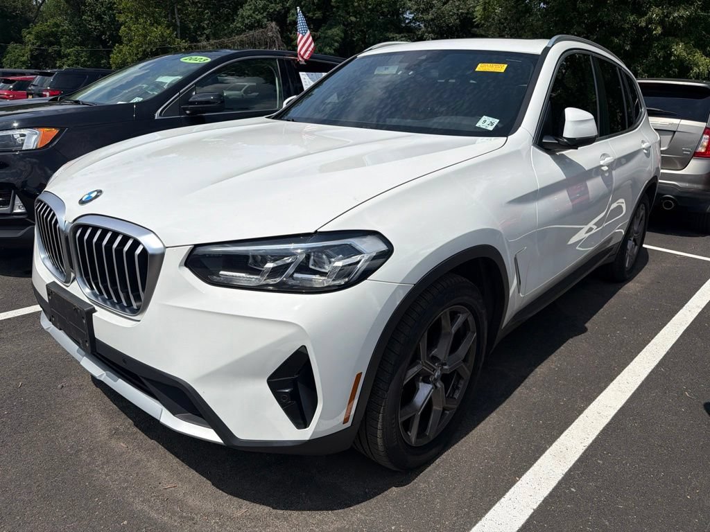 Used 2022 BMW X3 xDrive30i w/ Convenience Package AWD/4WD image 2