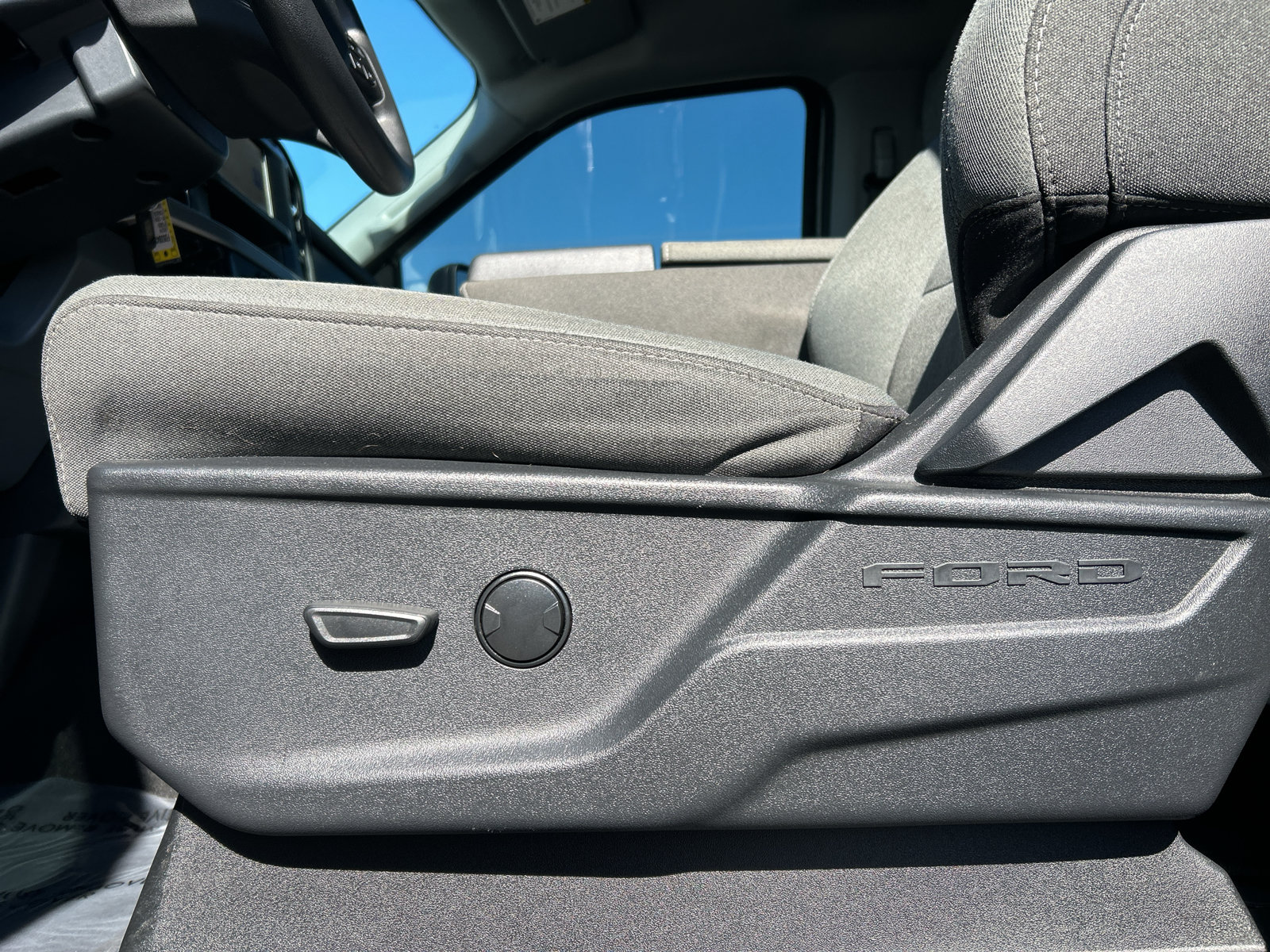 Certified 2024 Ford F250 XLT AWD/4WD image 18