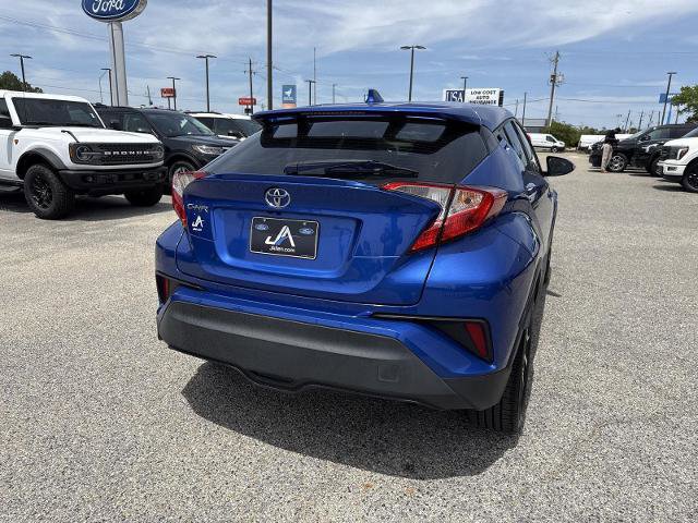 Used 2022 Toyota C-HR XLE FWD image 6