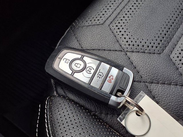 Certified 2023 Ford Escape Platinum w/ Premium Technology Package FWD image 16