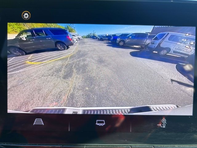 Used 2023 Chevrolet Colorado LT RWD image 28