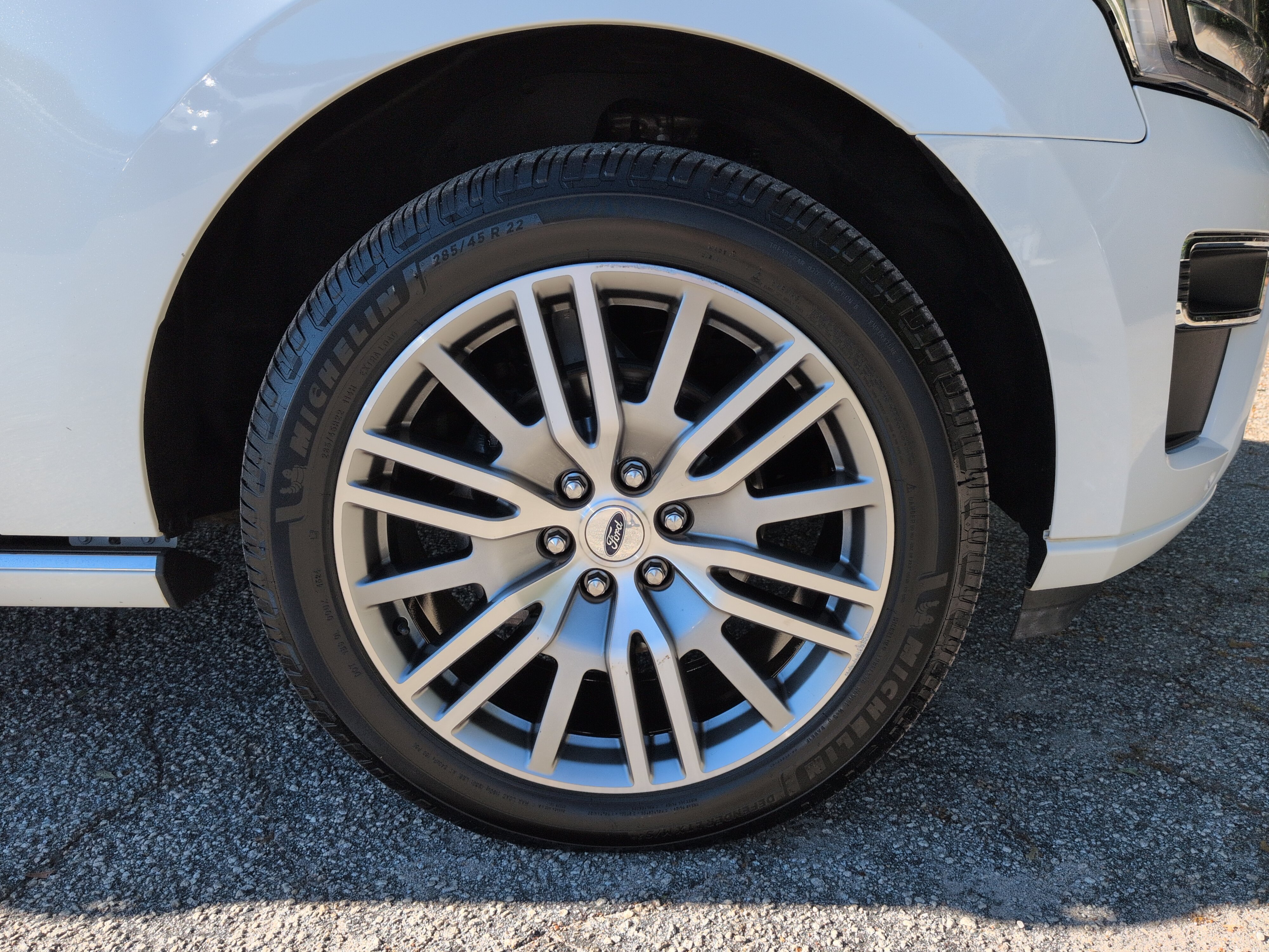 Certified 2022 Ford Expedition Max Platinum AWD/4WD image 9