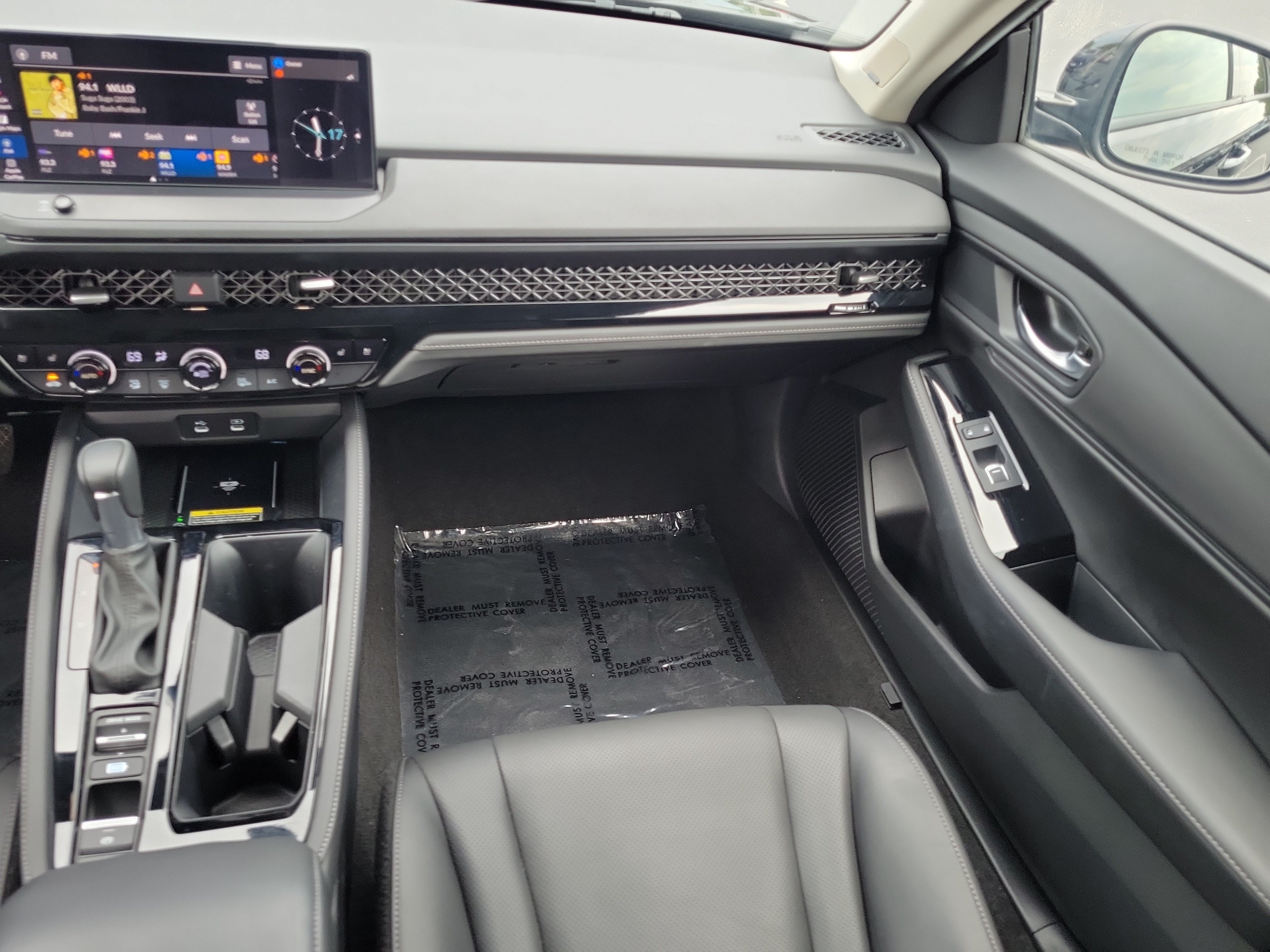 Used 2024 Honda Accord Touring image 17