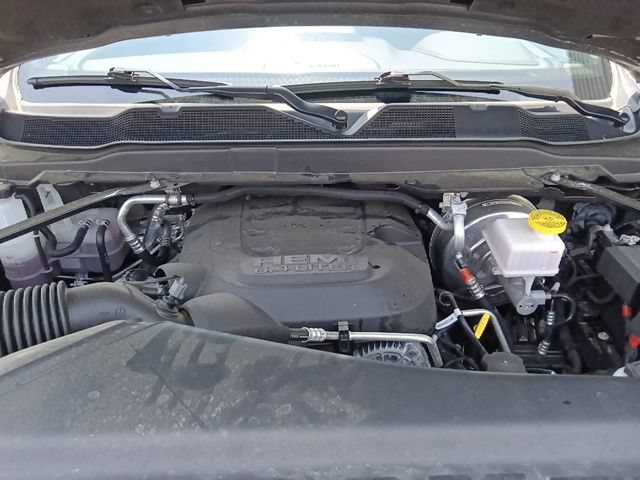 Used 2026 RAM 2500 Laramie AWD/4WD image 35