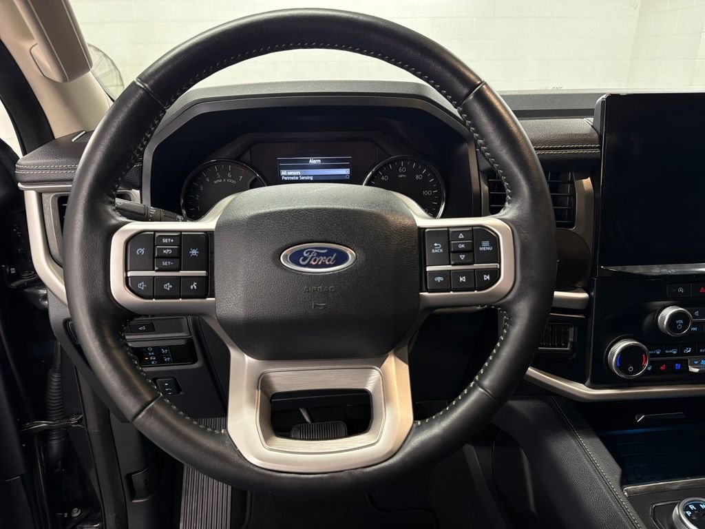 Certified 2024 Ford Expedition XLT image 18