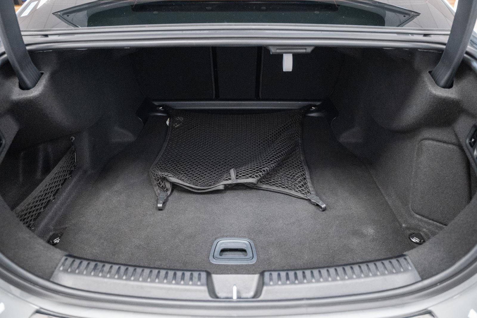 Used 2025 Mercedes-Benz E 350 4MATIC Sedan image 10