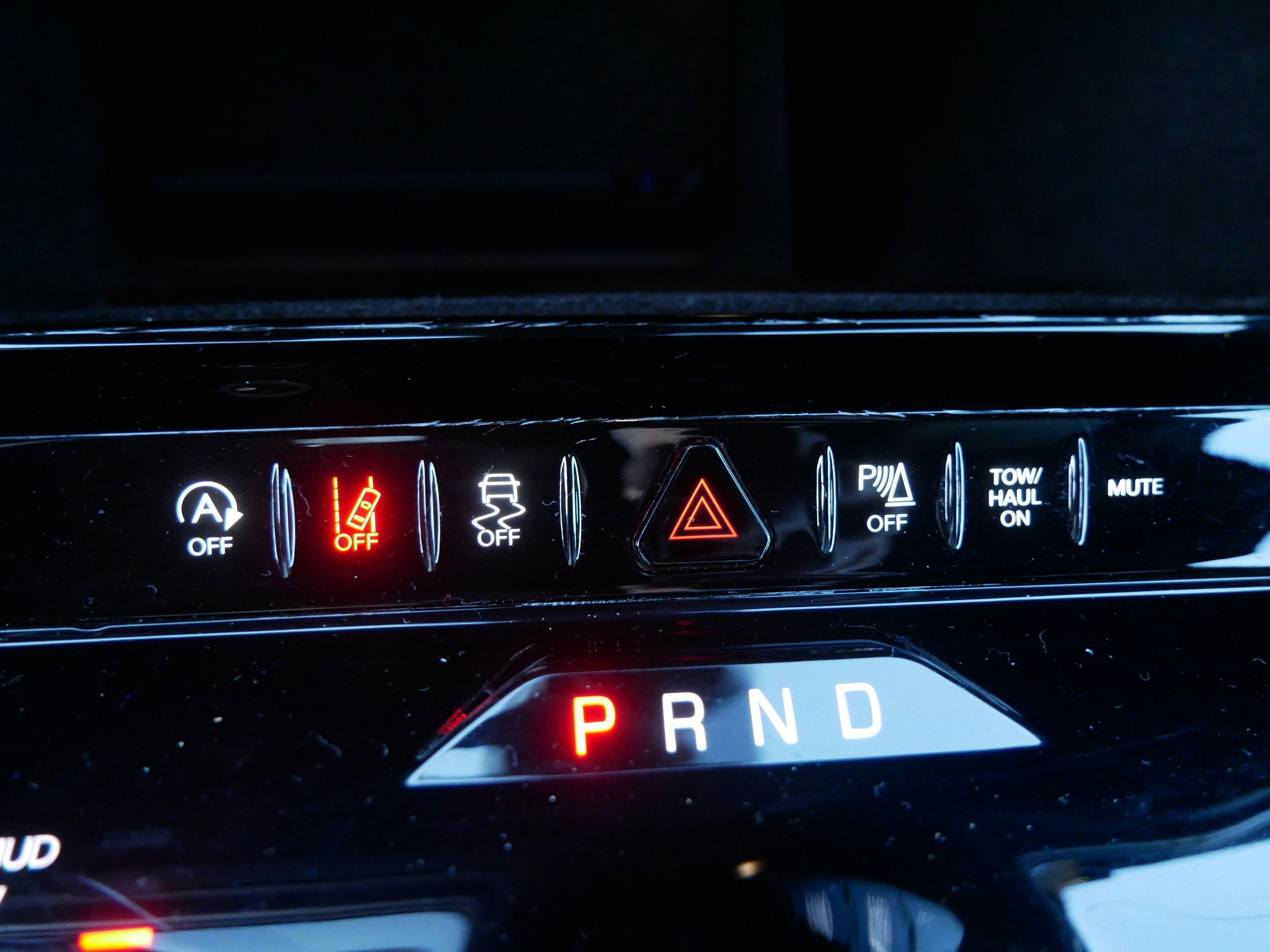 Used 2024 Jeep Wagoneer L Series II w/ Flexible Seating Group image 33