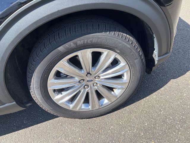 Certified 2022 Ford Explorer Limited w/ Hybrid Equipment Group 310A image 11