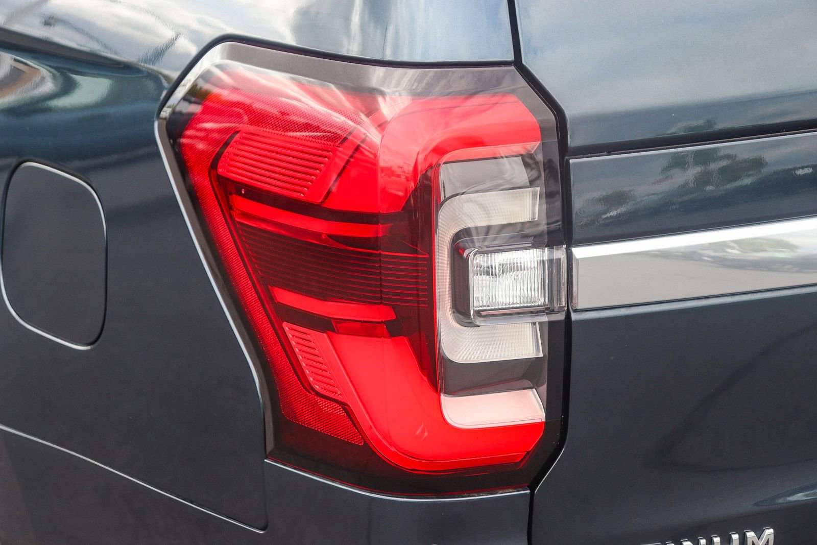 Certified 2023 Ford Expedition Max Platinum AWD/4WD image 7