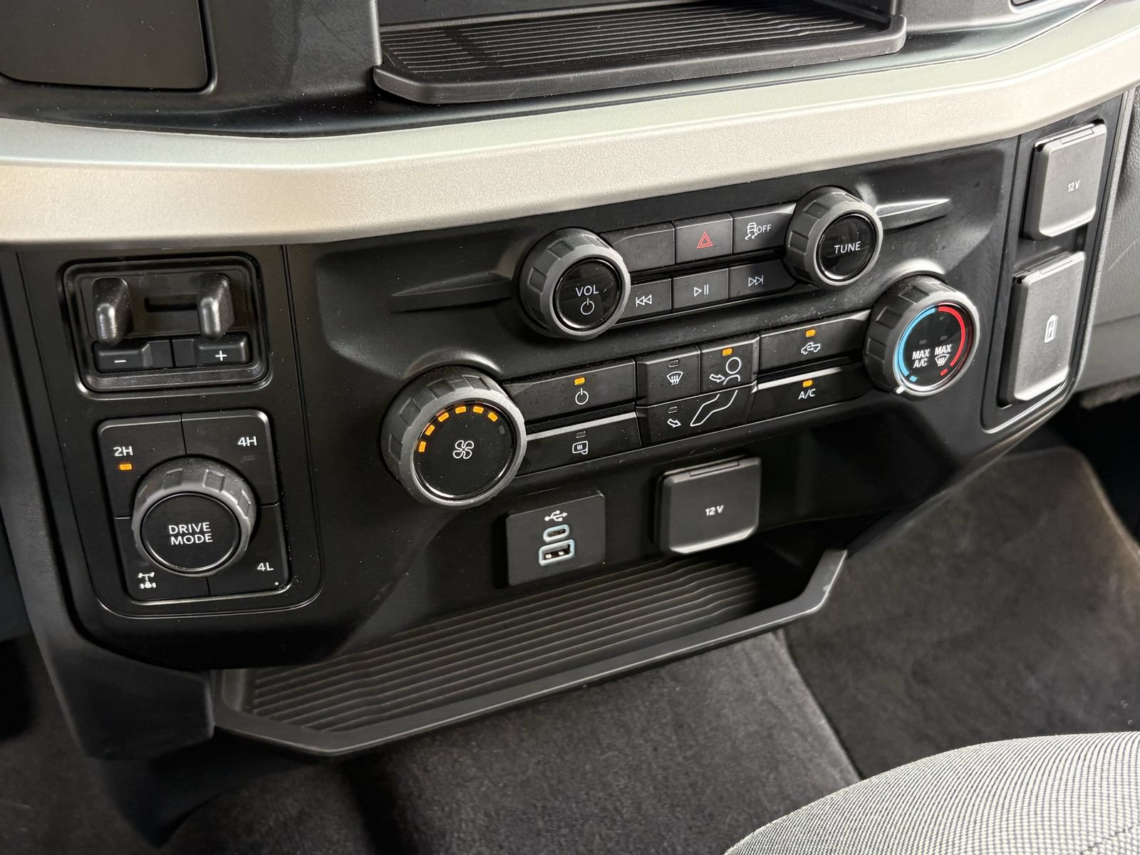 Certified 2026 Ford F250 XL w/ STX Appearance Package AWD/4WD image 29