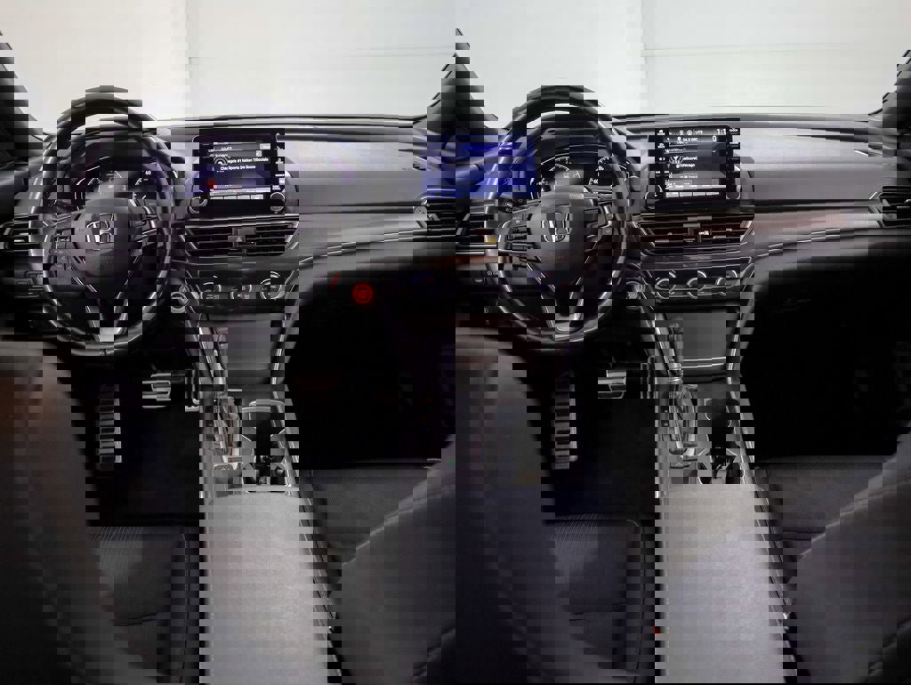 Used 2020 Honda Accord Sport image 8