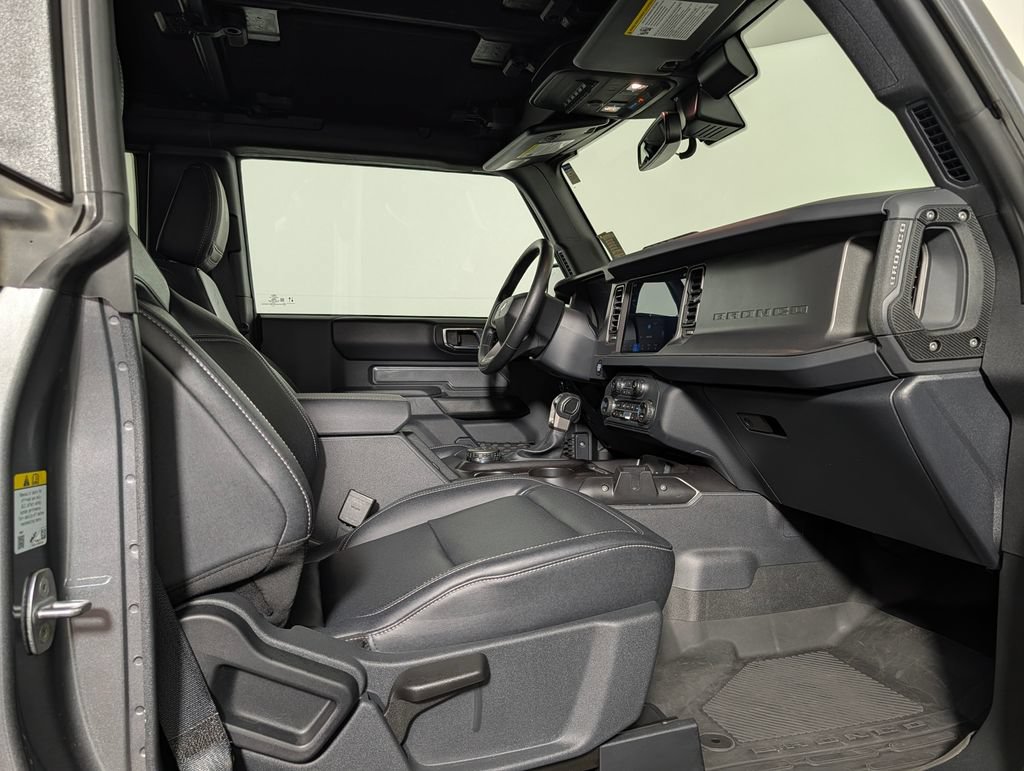 Certified 2025 Ford Bronco Badlands AWD/4WD image 12