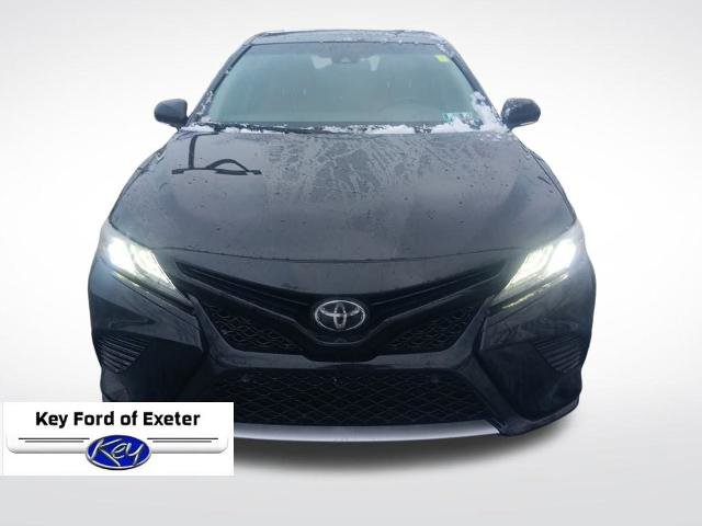 Used 2018 Toyota Camry XSE image 4