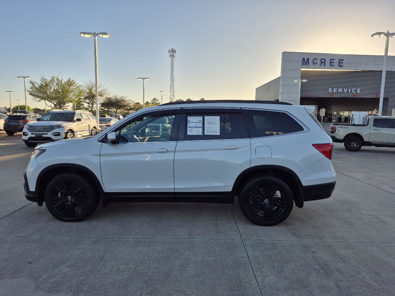 Used 2022 Honda Pilot Special Edition image 2