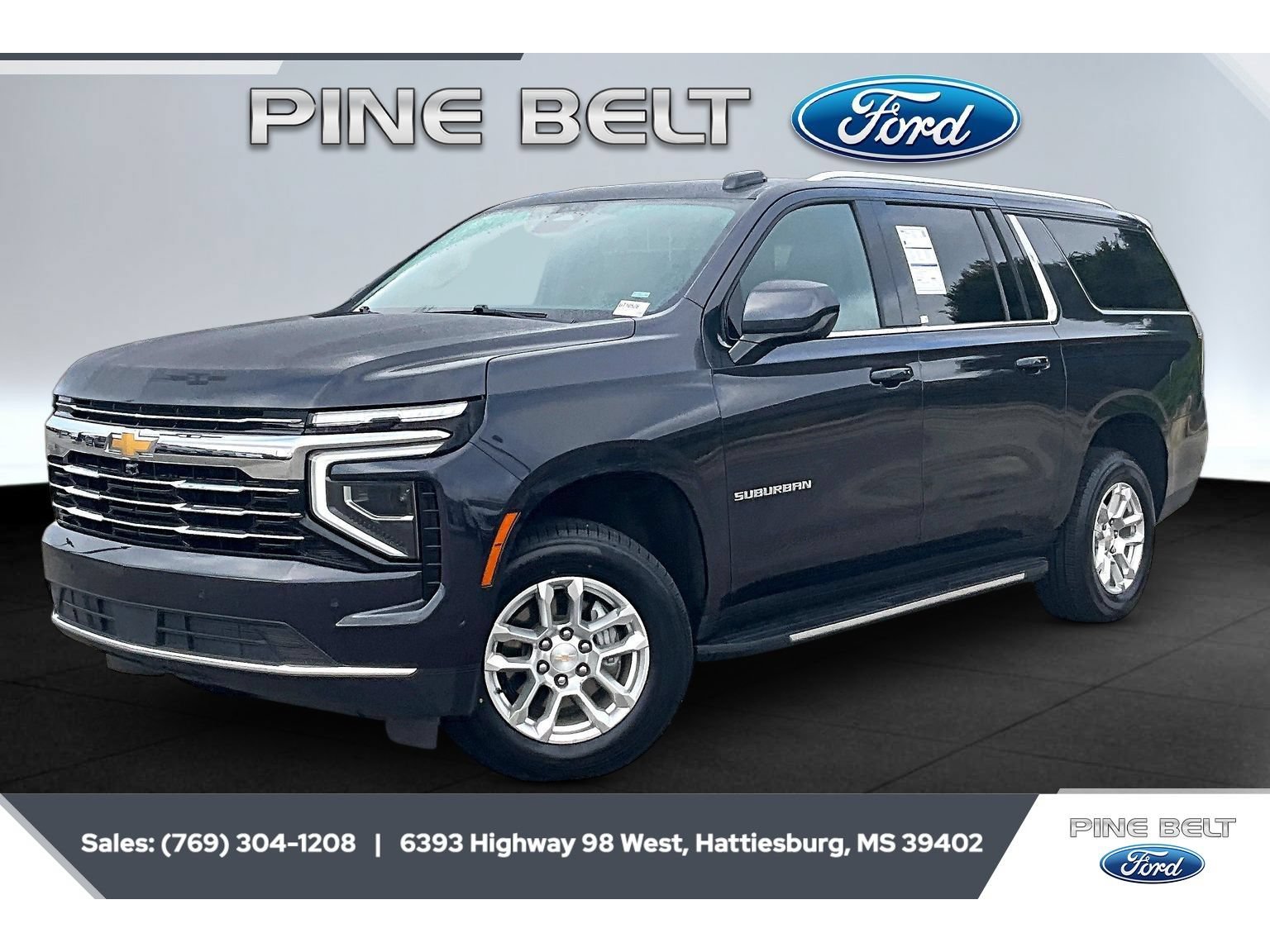 Used 2025 Chevrolet Suburban LT RWD image 10