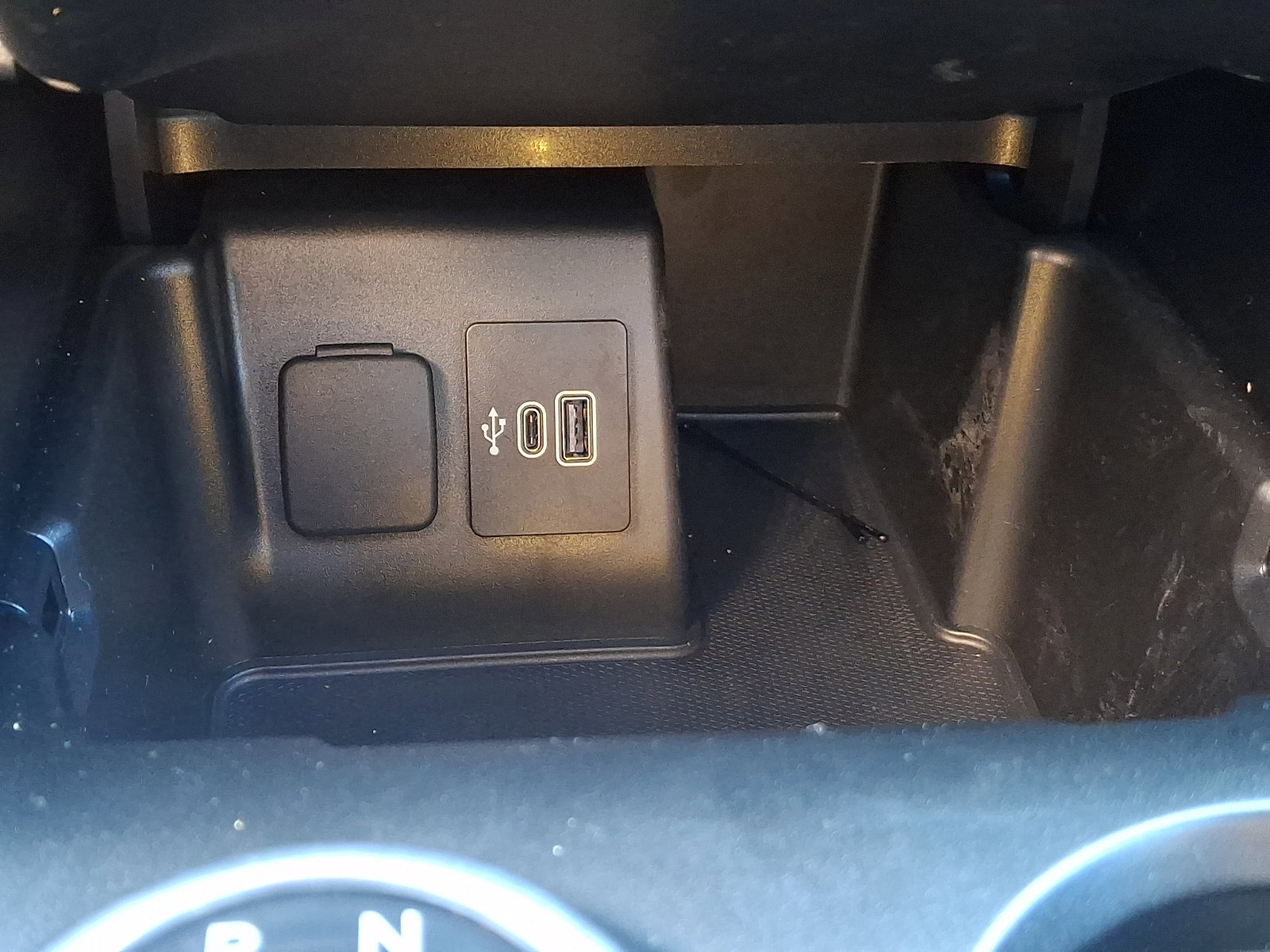 Certified 2025 Ford Explorer ST-Line w/ Premium Package image 27