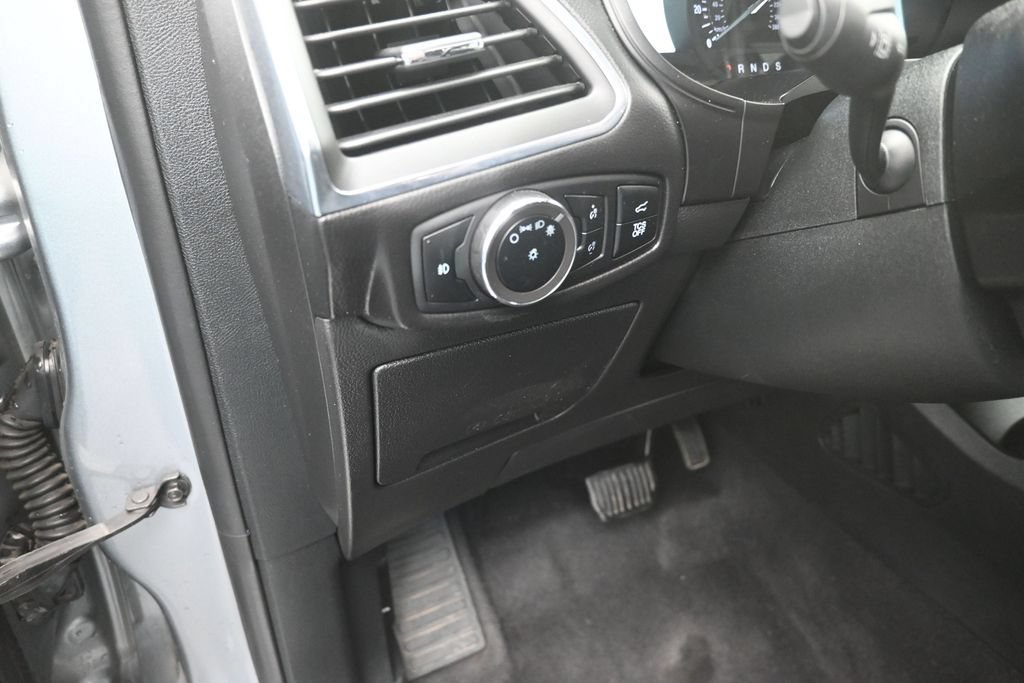 Certified 2024 Ford Edge Titanium AWD/4WD image 13