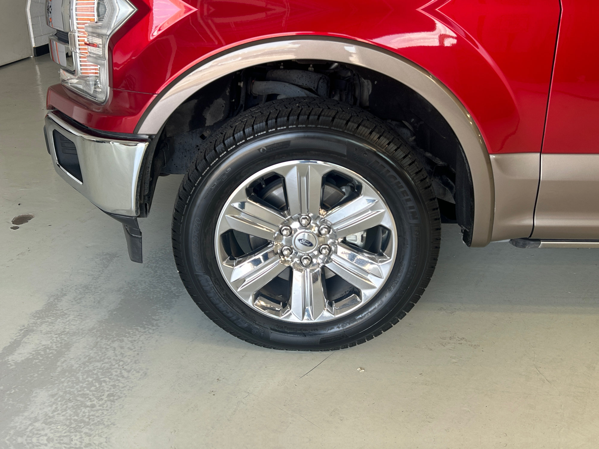 Certified 2019 Ford F150 Lariat w/ Equipment Group 502A Luxury AWD/4WD image 8