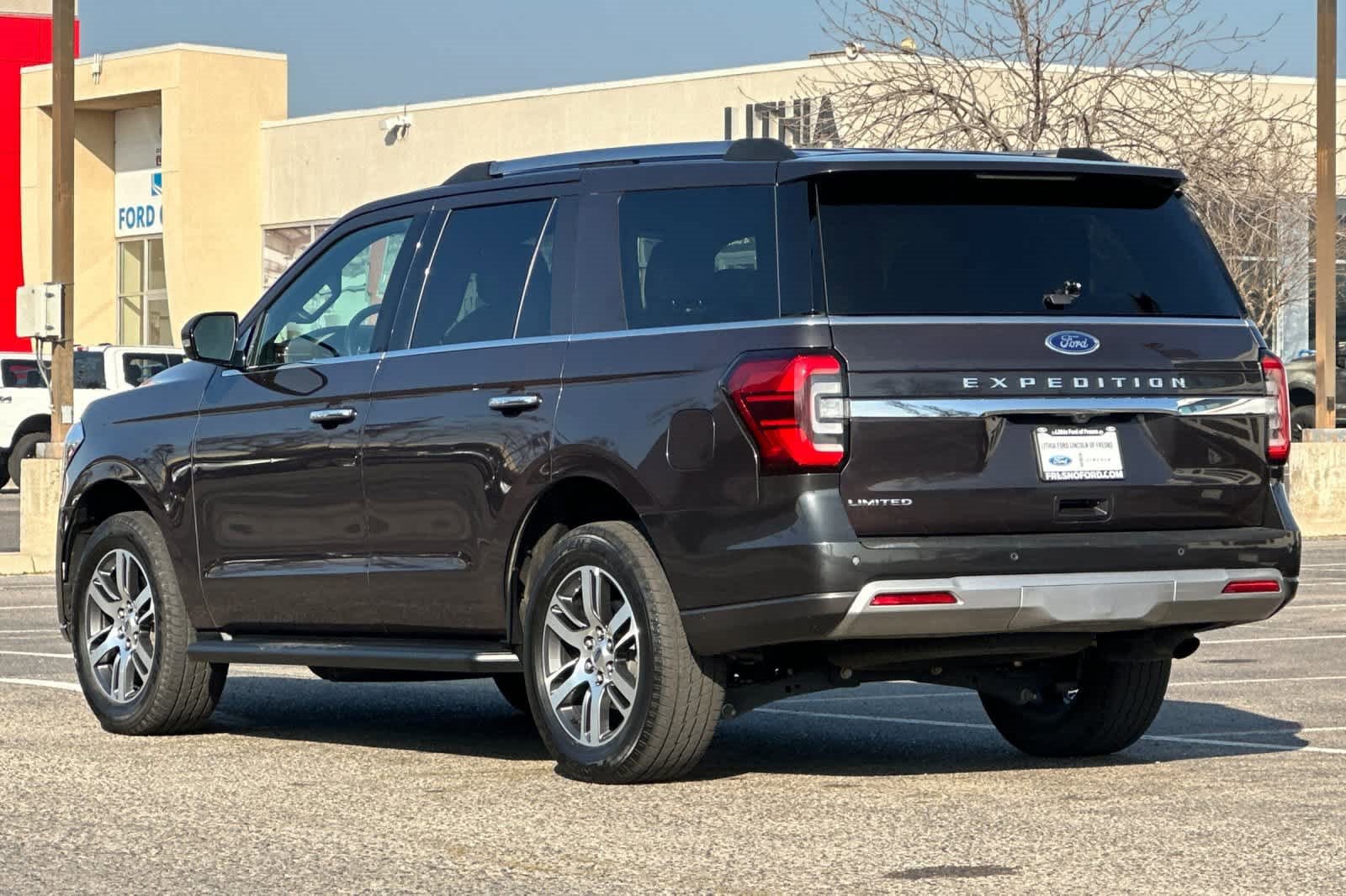 Certified 2024 Ford Expedition Limited image 3