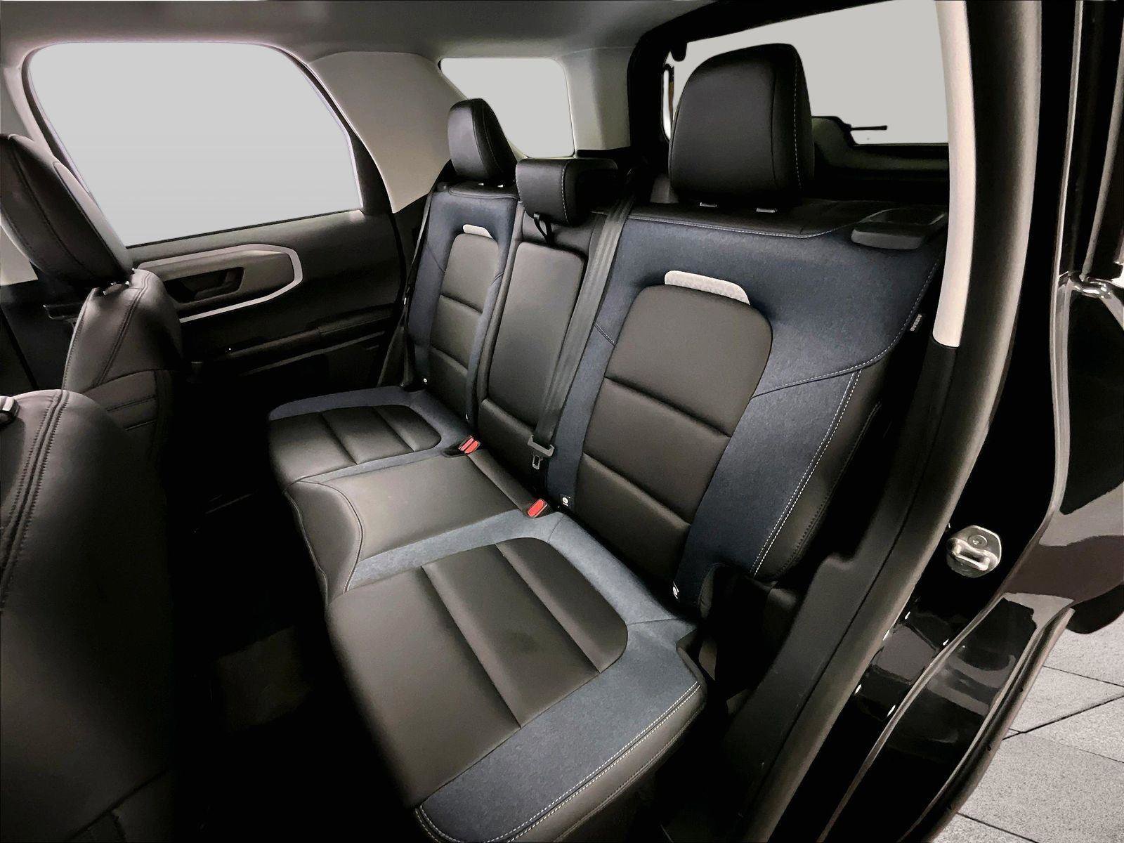 Certified 2025 Ford Bronco Sport Outer Banks w/ Outer Banks Tech Package+ image 25