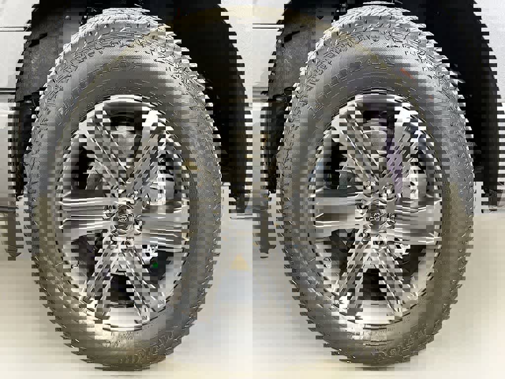 Certified 2022 Ford F150 XLT w/ Equipment Group 302A High image 8