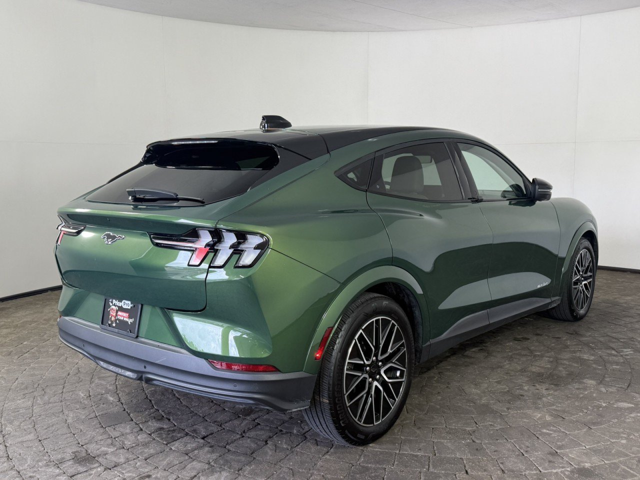 Certified 2025 Ford Mustang Mach-E Premium AWD/4WD image 7