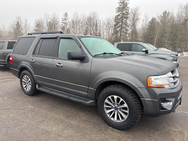 Certified 2017 Ford Expedition XLT image 5