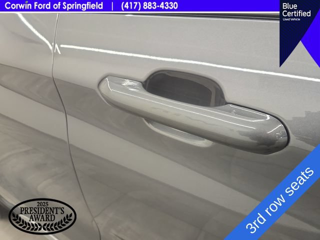Certified 2022 Ford Explorer XLT w/ Equipment Group 202A AWD/4WD image 9